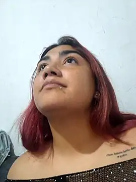 lucyheart 8 online show from April 16, 2026, 11:40 pm