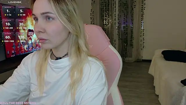 xxYourHoney online show from April 10, 2026, 11:34 pm