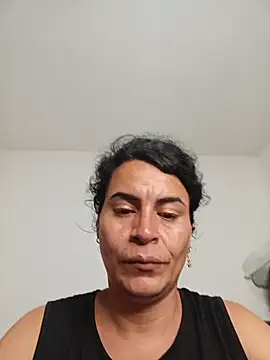 Snapshot of zamara_and_erik chatting on May 24, 2026, 8:42 pm zamara and erik online show from May 24, 2026, 8:42 pm