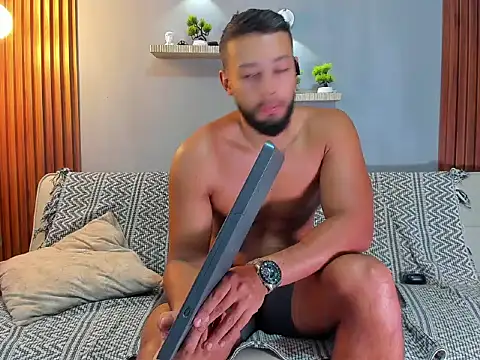 Snapshot of Juan_Calix chatting on April 11, 2026, 11:08 pm Juan Calix online show from April 11, 2026, 11:08 pm