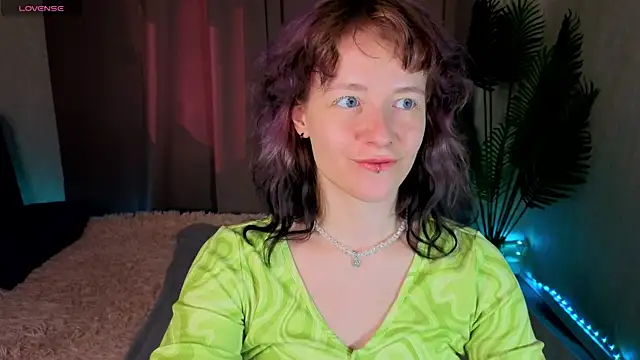 Ricki Bloom online show from April 28, 2026, 9:14 am