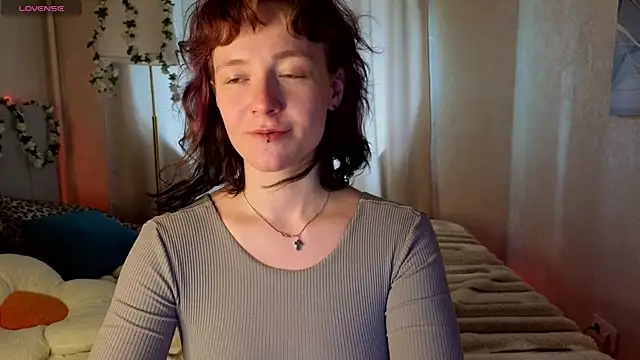 Ricki Bloom online show from May 11, 2026, 9:21 am