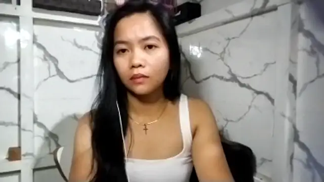 TammaraOlerud online show from April 13, 2026, 1:15 pm