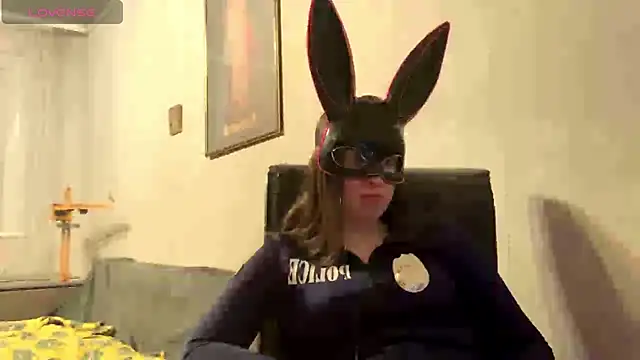 Rachel Charm online show from April 15, 2026, 7:58 pm