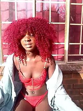 Snapshot of PetiteEbonyBabe_ chatting on May 21, 2026, 6:33 am PetiteEbonyBabe online show from May 21, 2026, 6:33 am