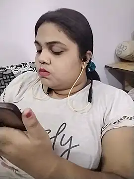 Snapshot of hotsilk21 chatting on June 14, 2026, 8:04 am hotsilk21 online show from June 14, 2026, 8:04 am