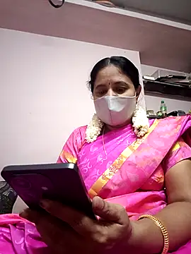 Snapshot of Tamilaunty35 chatting on June 13, 2026, 7:12 pm Tamilaunty35 online show from June 13, 2026, 7:12 pm