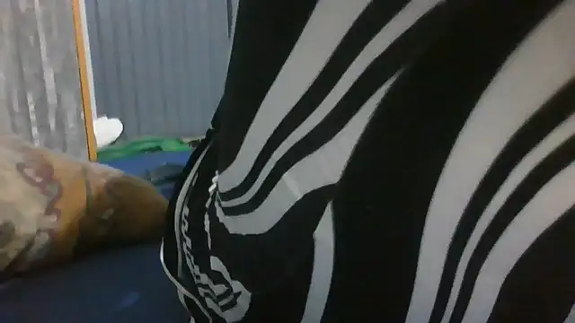 sweetbubbley online show from July 5, 2026, 4:52 am
