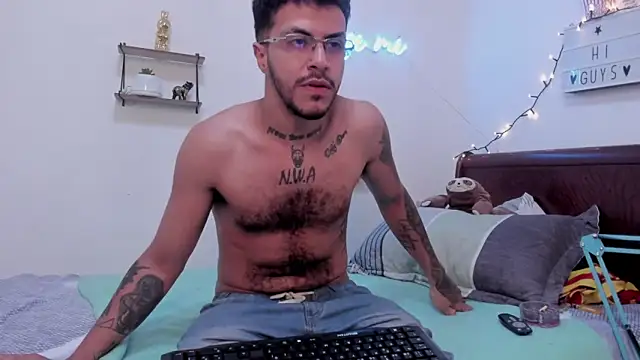 PipeAfterNight online show from April 11, 2026, 12:20 pm