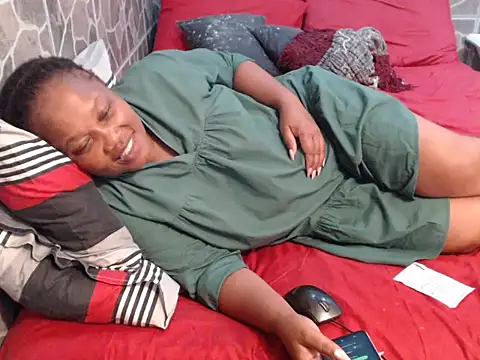 PRETTYFACExx online show from April 10, 2026, 4:58 pm