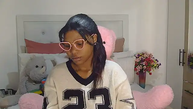 Snapshot of Darrkdeeva669 chatting on July 24, 2026, 7:32 pm Darrkdeeva669 online show from July 24, 2026, 7:32 pm