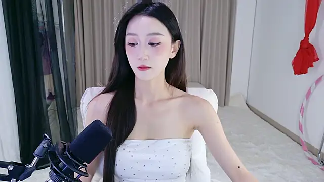 Dancing-CoCo-Pro online show from April 21, 2026, 10:11 am