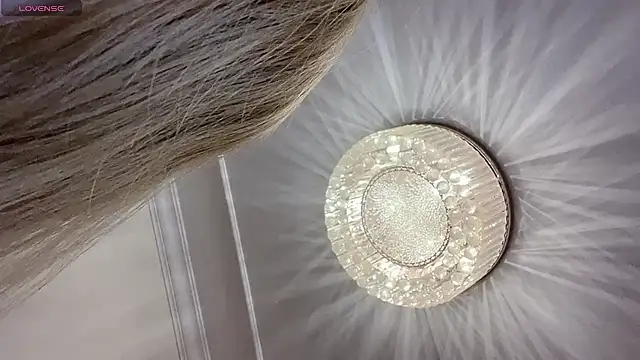 xiaoxiao-21 online show from April 19, 2026, 3:24 pm