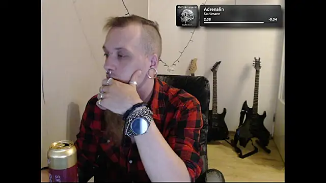 Snapshot of THatRandomMetalHead chatting on June 25, 2026, 7:30 pm THatRandomMetalHead online show from June 25, 2026, 7:30 pm