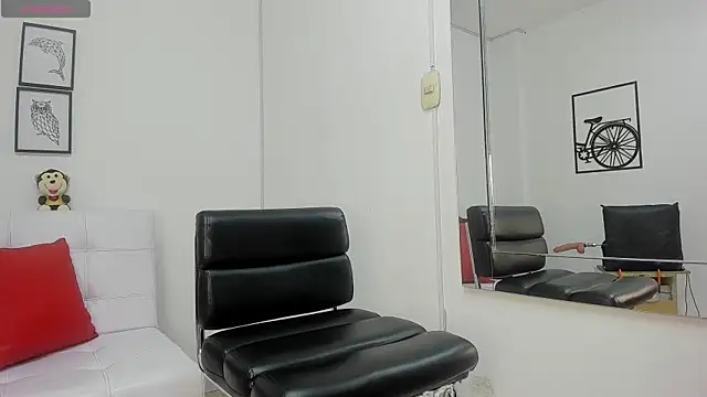 Snapshot of ahinoarose chatting on May 27, 2026, 9:55 pm ahinoarose online show from May 27, 2026, 9:55 pm