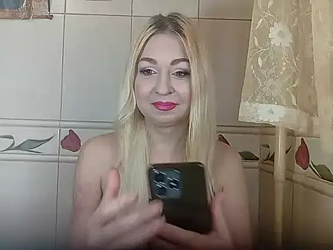 Snapshot of Aqua_Tata_Aqua chatting on May 19, 2026, 2:02 pm Aqua Tata Aqua online show from May 19, 2026, 2:02 pm