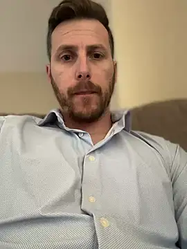 Snapshot of comegetit247 chatting on April 11, 2026, 5:49 pm comegetit247 online show from April 11, 2026, 5:49 pm