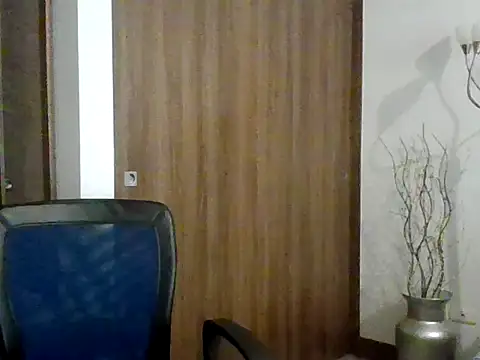 Snapshot of Marya_Belle chatting on May 21, 2026, 6:49 pm Marya Belle online show from May 21, 2026, 6:49 pm