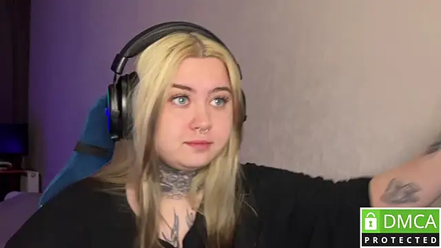 Snapshot of CuteUna chatting on April 16, 2026, 2:07 pm CuteUna online show from April 16, 2026, 2:07 pm