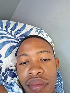 youngAndReckles online show from April 15, 2026, 7:14 am