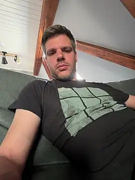 LexxFrancis online show from April 11, 2026, 7:45 am