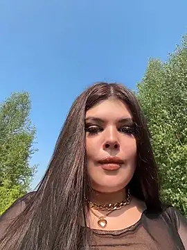 AmeliaBronze online show from July 7, 2026, 3:09 am