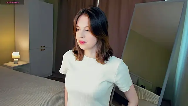 TessSydnor online show from April 14, 2026, 5:12 am