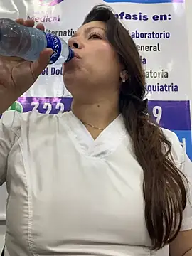 Snapshot of SARA_21- chatting on May 6, 2026, 12:42 pm SARA 21- online show from May 6, 2026, 12:42 pm