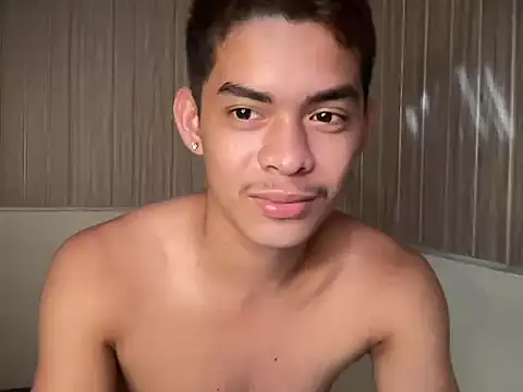 Snapshot of yourhotasian_jhonpol16 chatting on June 2, 2026, 1:16 am yourhotasian jhonpol16 online show from June 2, 2026, 1:16 am