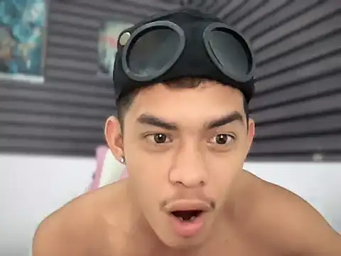 Snapshot of yourhotasian_jhonpol16 chatting on June 3, 2026, 12:22 am yourhotasian jhonpol16 online show from June 3, 2026, 12:22 am