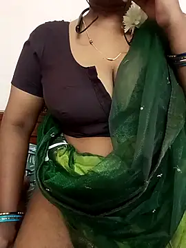 Snapshot of baby_queen886 chatting on July 16, 2026, 5:32 pm baby queen886 online show from July 16, 2026, 5:32 pm