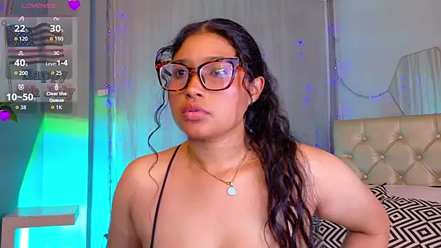 Snapshot of Silvana_lorc chatting on July 10, 2026, 7:25 pm Silvana lorc online show from July 10, 2026, 7:25 pm