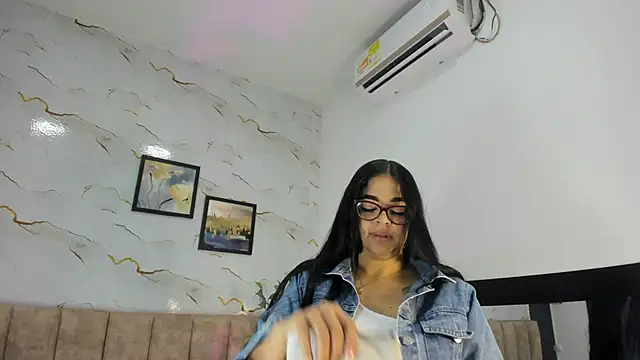 Candicewayne online show from June 1, 2026, 11:54 am