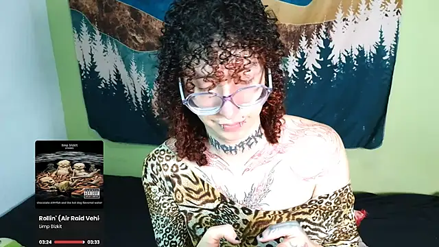 YourGothFemboy online show from April 26, 2026, 7:11 pm