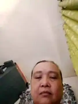 Snapshot of jeanyummytits chatting on June 10, 2026, 12:45 am jeanyummytits online show from June 10, 2026, 12:45 am