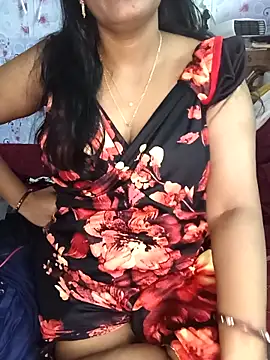 Mayuri-hot online show from April 18, 2026, 2:08 pm