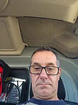 loulouferrari online show from April 25, 2026, 8:17 am