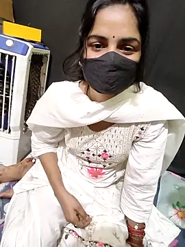 Snapshot of sexy_bhabhii chatting on May 3, 2026, 4:21 pm sexy bhabhii online show from May 3, 2026, 4:21 pm