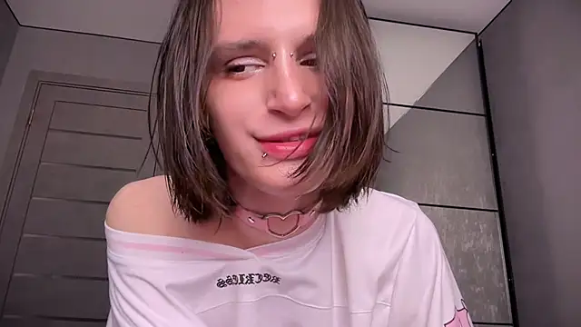 Snapshot of Niky_Long chatting on July 6, 2026, 8:21 am Niky Long online show from July 6, 2026, 8:21 am