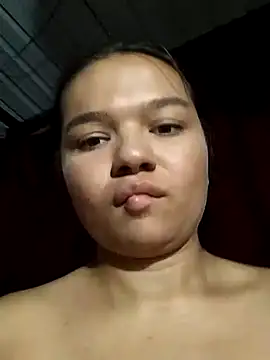 Lady Roger online show from April 18, 2026, 10:17 am