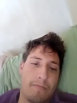 welltommy2001 online show from April 15, 2026, 4:44 pm