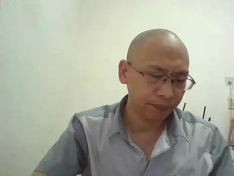 Snapshot of benly118 chatting on April 22, 2026, 3:02 am benly118 online show from April 22, 2026, 3:02 am