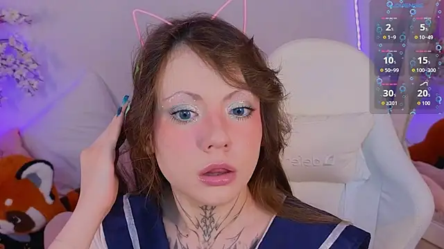 EricaMoonn online show from May 8, 2026, 10:19 am