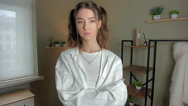 Snapshot of Peaches_Peaches chatting on April 16, 2026, 9:54 am Peaches Peaches online show from April 16, 2026, 9:54 am