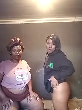 Diva-girl1 online show from May 11, 2026, 2:45 pm