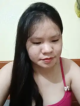 Snapshot of Seraphinahh chatting on August 8, 2026, 3:19 pm Seraphinahh online show from August 8, 2026, 3:19 pm