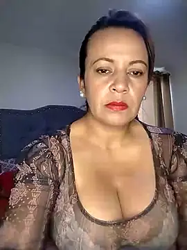 MELONCITAMOR  online show from April 18, 2026, 10:43 pm