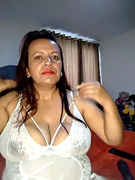 MELONCITAMOR  online show from April 24, 2026, 10:34 pm