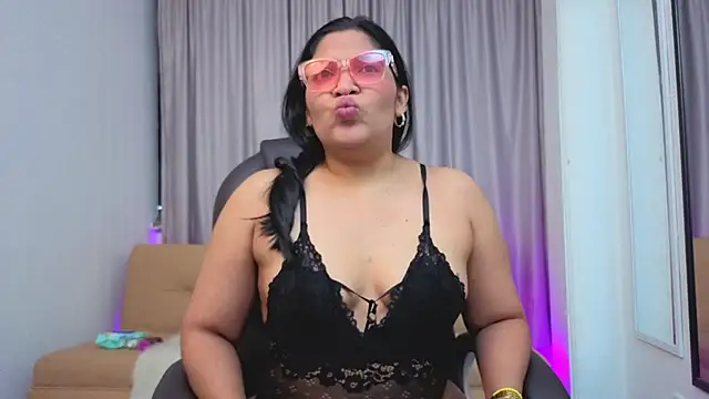 Jesika Jones online show from April 21, 2026, 11:50 am