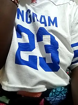 Beverlyswees online show from April 15, 2026, 5:02 am